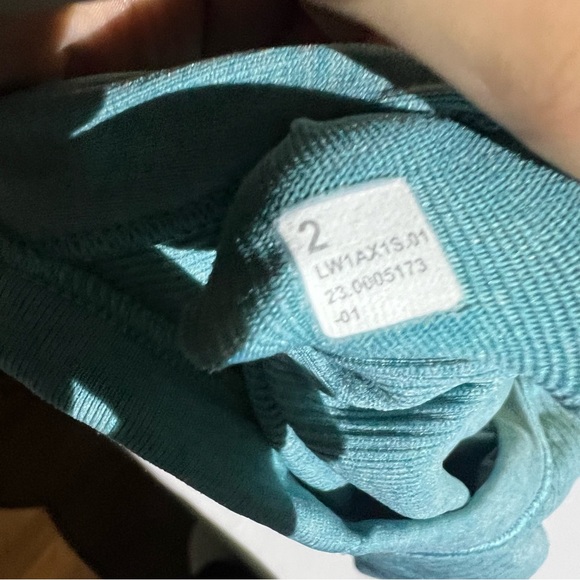 Lululemon Ebb to Street Tank Top Womens Size 6 Athleisure Running Gym Workout - Picture 6 of 6